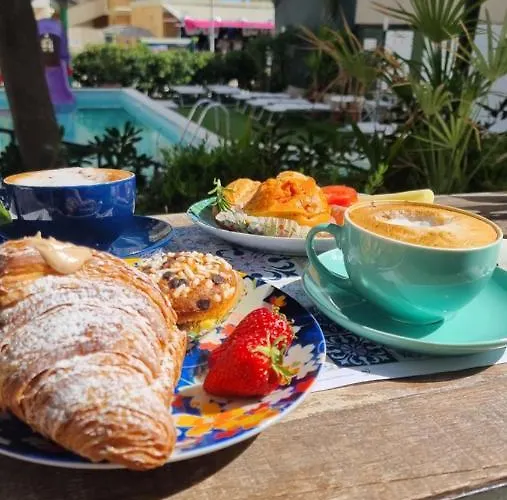 Margherita Aparthotel 4*