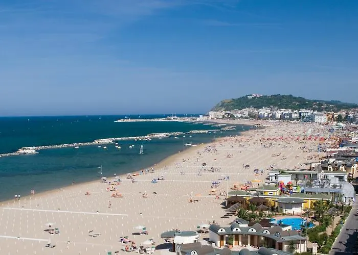 Margherita アパートホテル カットーリカ